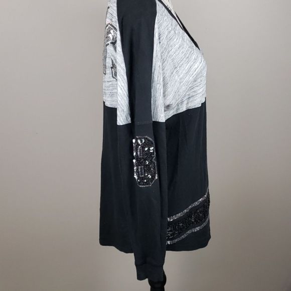 {Victoria's Secret} long sleeve sequined t - Picture 4 of 6